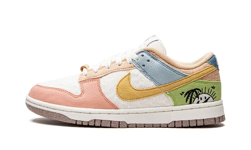 Nike Dunk Low SE Sun Club