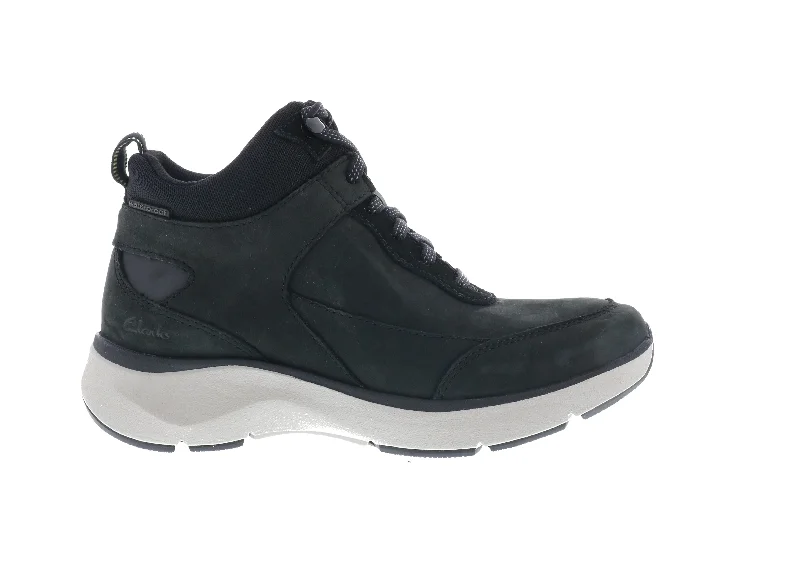 Clarks Wave 2.0 MID (Women's) - Black