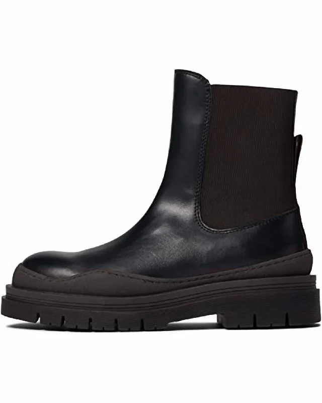 Alli Leather Boot In Black/brown