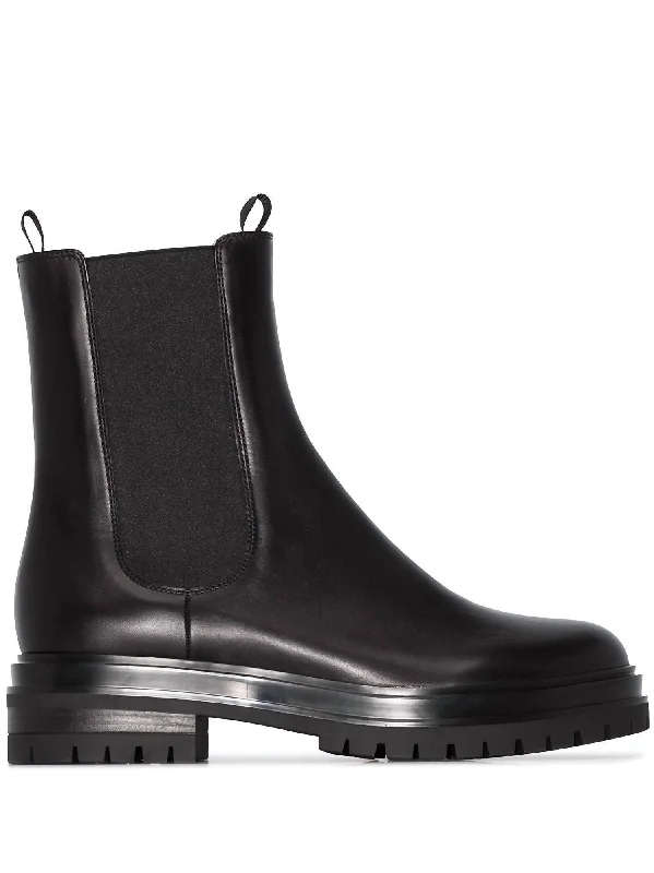 Chester Leather Chelsea Boots In Black