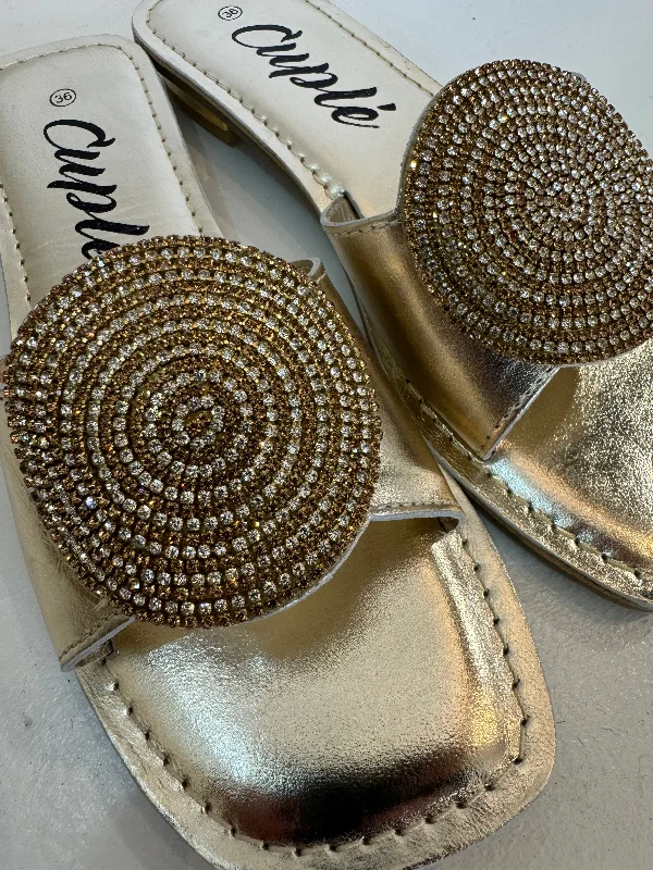 Cuple Flat Gold Beaded Slide