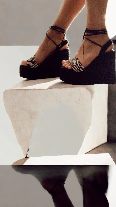 Luna Sandal