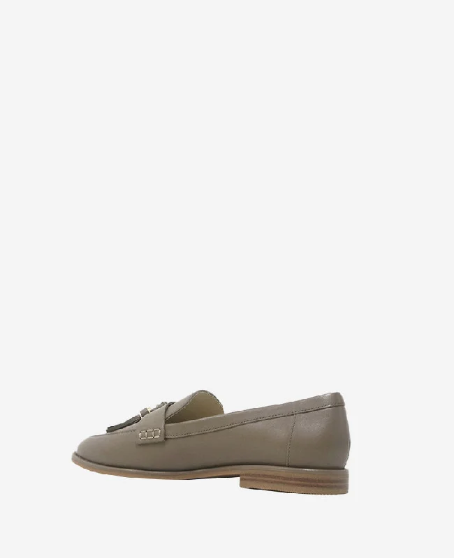 Lyra Leather Loafer