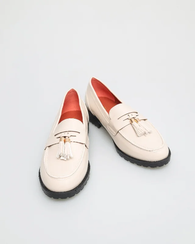 Tomaz FL041 Ladies Tassel Loafers (Beige)