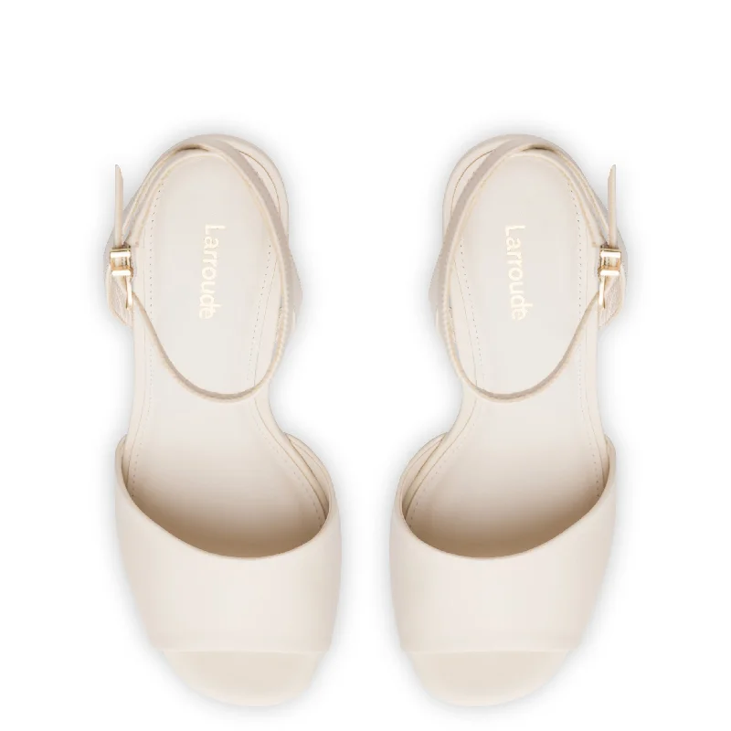 Yves Wedge In Ivory Leather